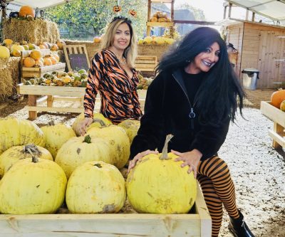 Ree-khan-aneela-rose-latchetts-farm-pumpkins-october2024